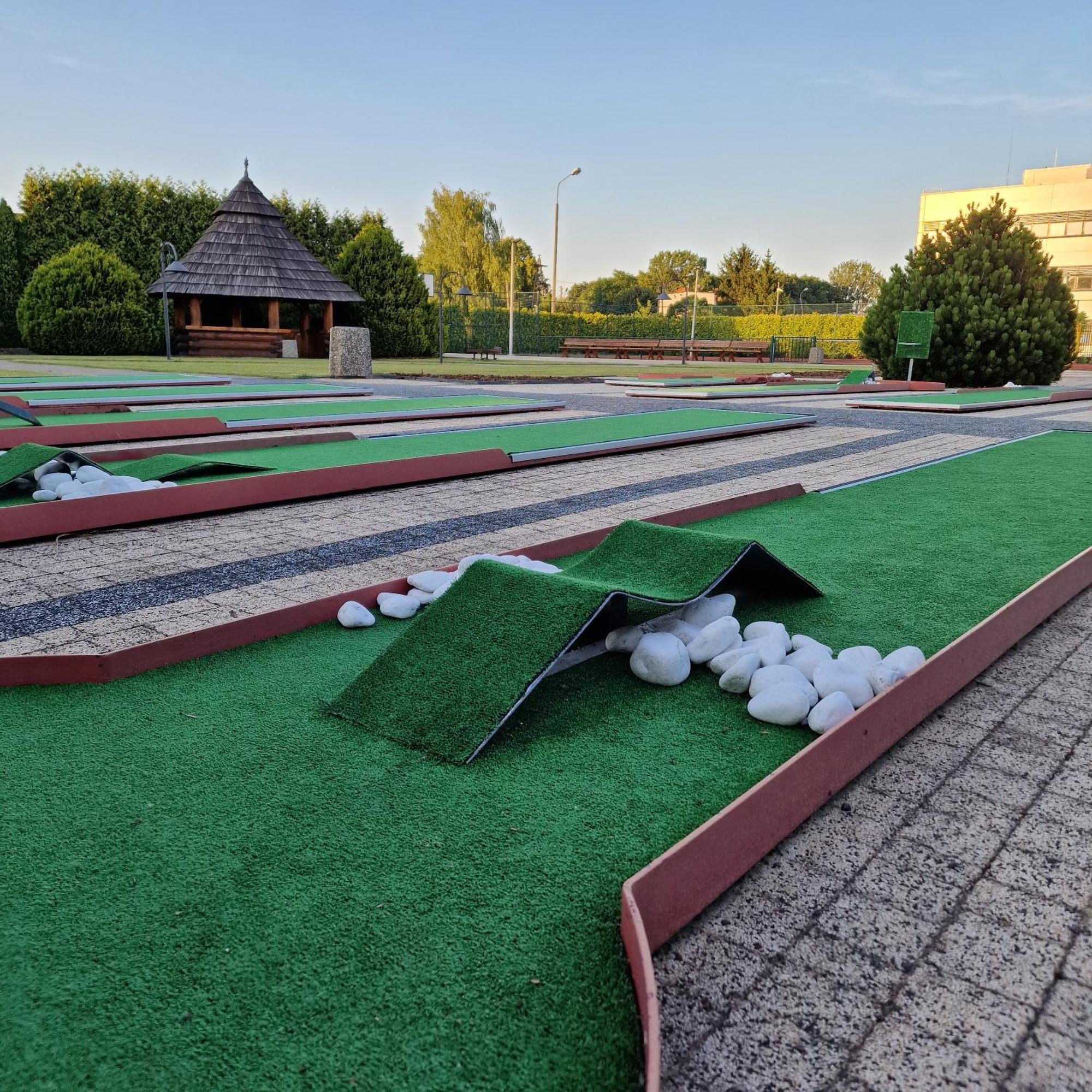 Hotel Panorama Mszczonów Buitenkant foto